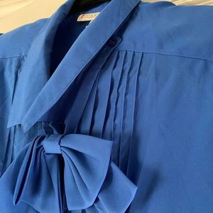 Vintage Joan Harper button-down blouse with detachable bow.